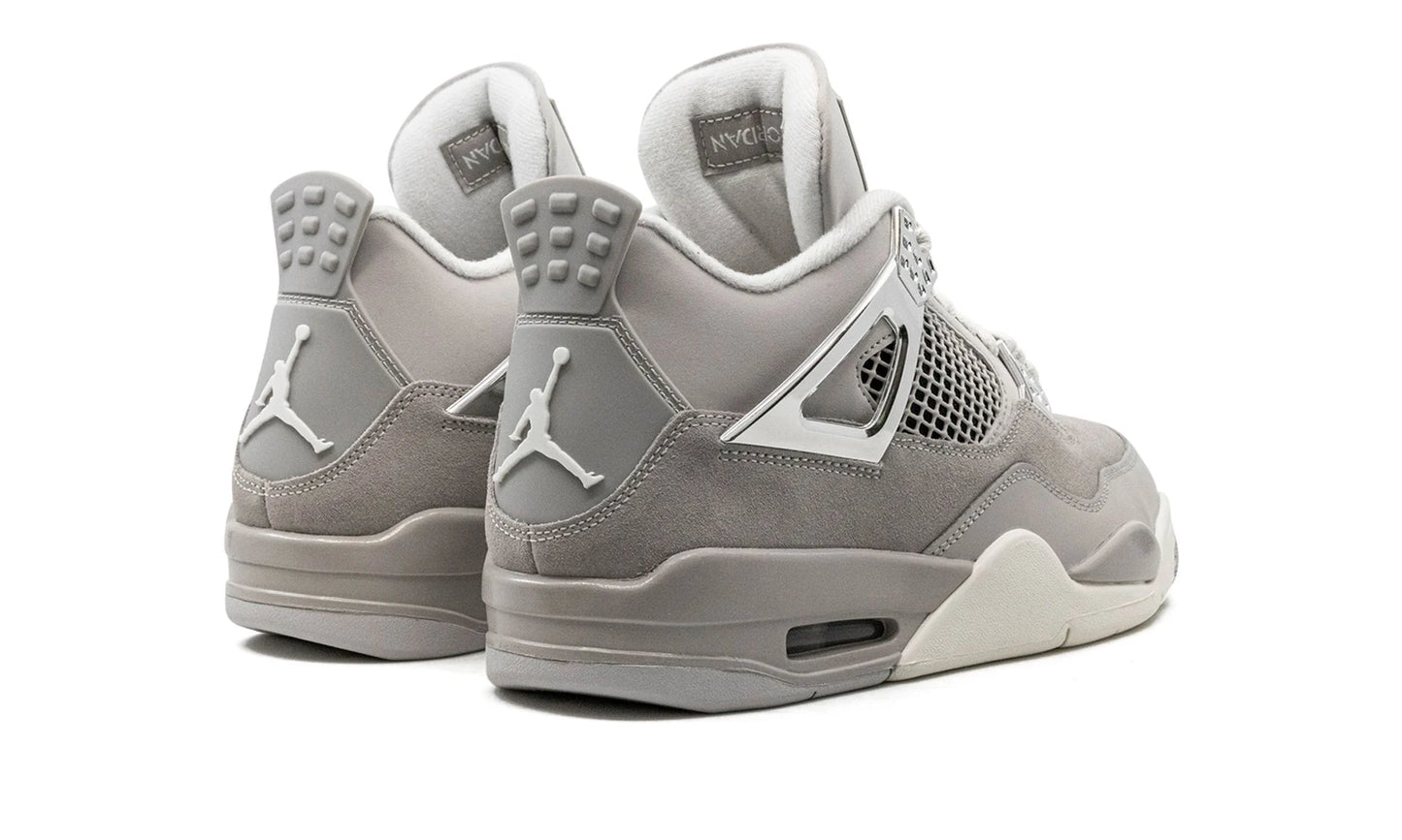 Air Jordan 4 Retro ''FROZEN MOMENTS''