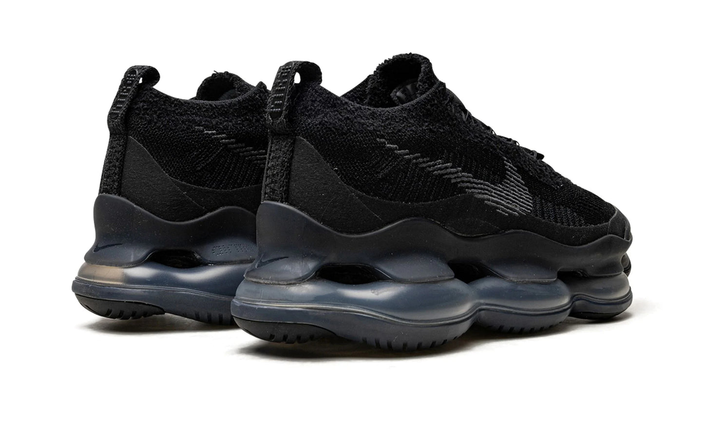 NIke Air Max Scorpion Flyknit "Triple Black"