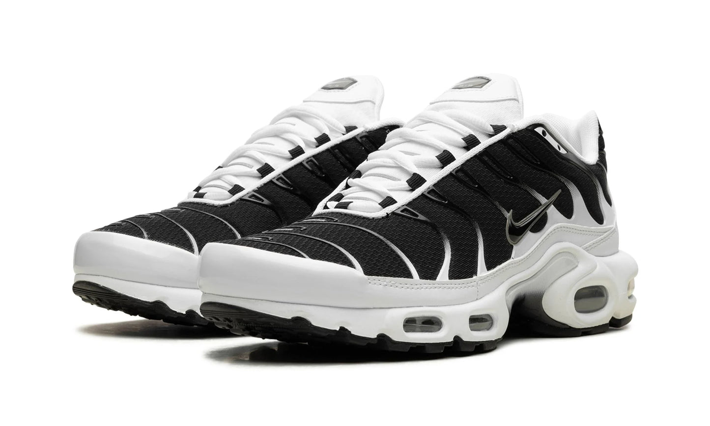 Nike Air Max Plus "Black / White"