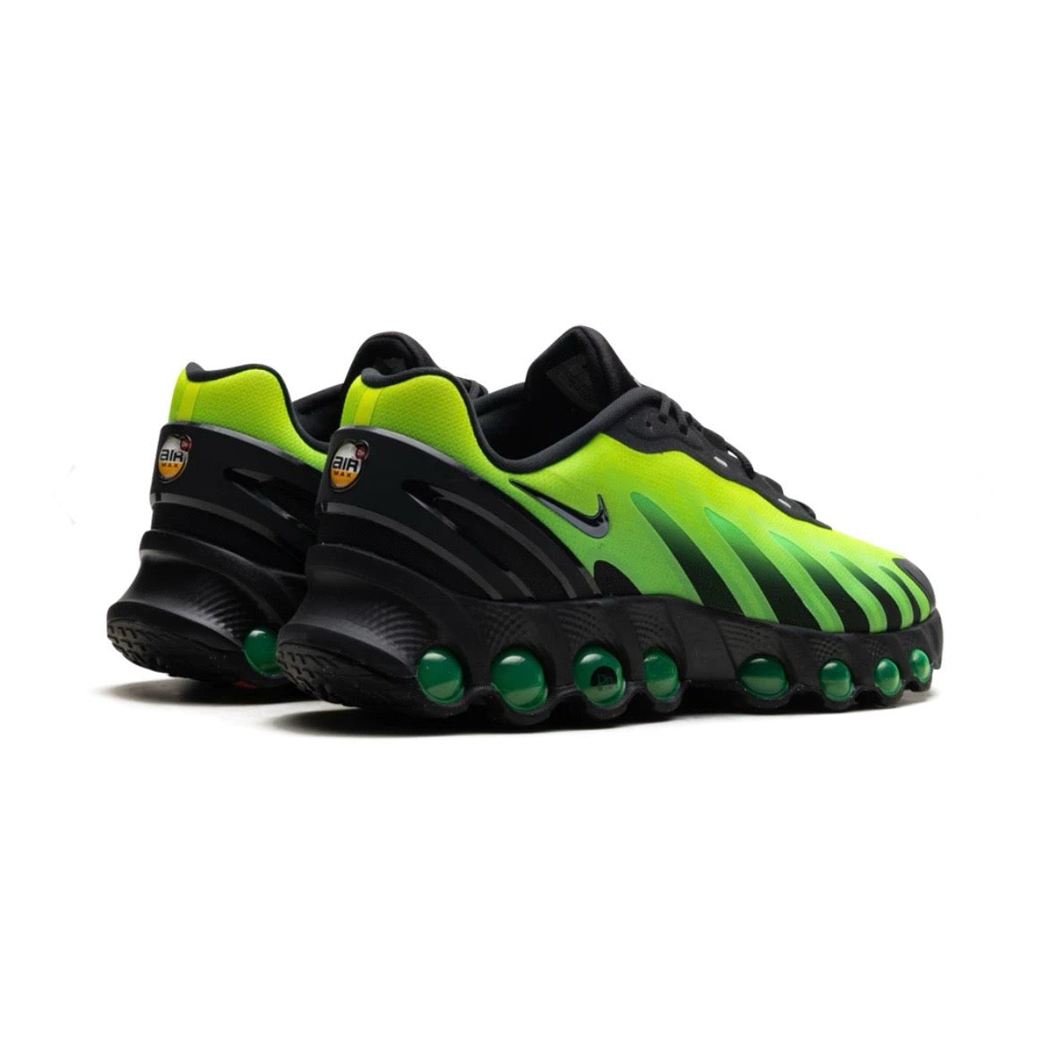 Nike Air Max DN8 "Black & Green Strike"