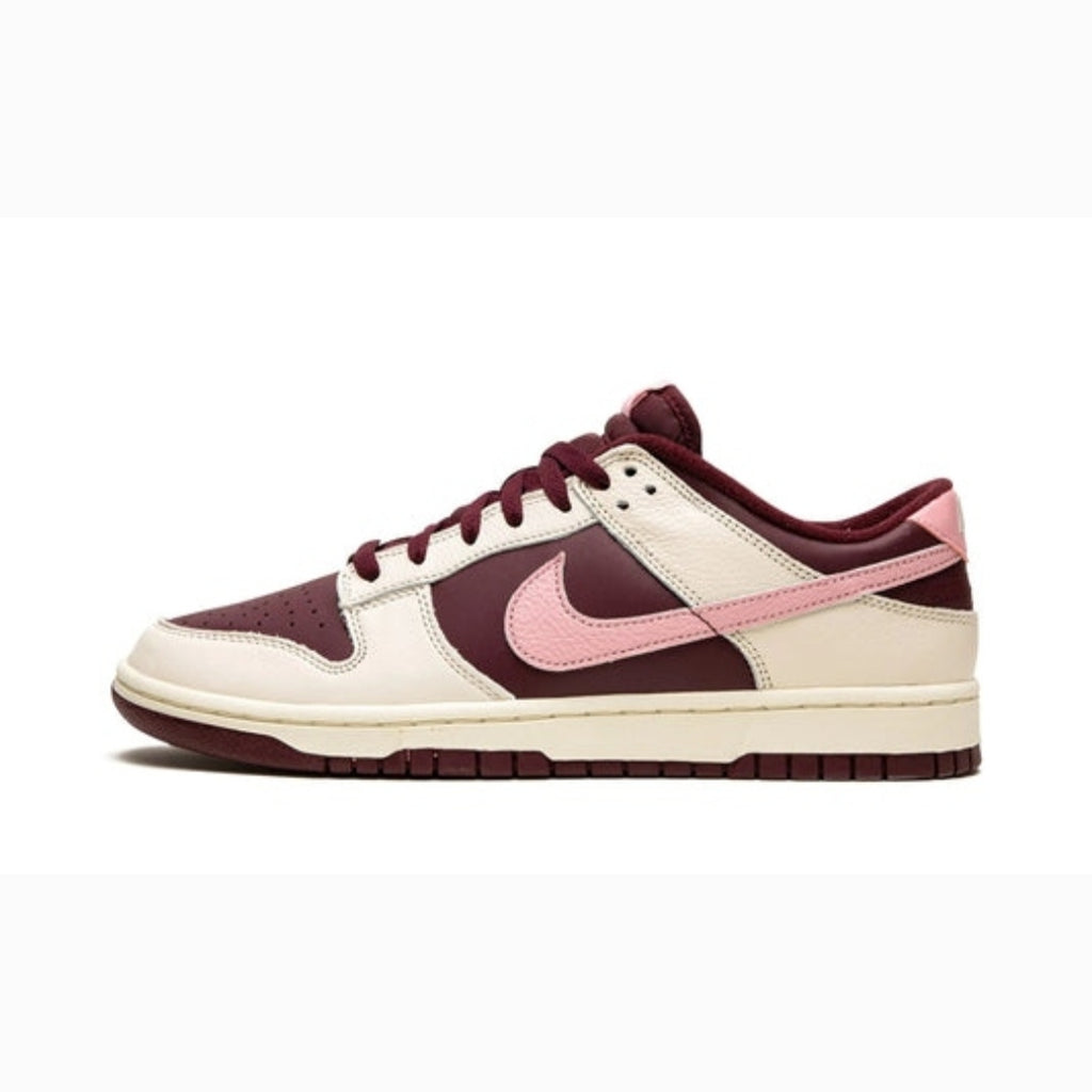Nike Dunk Low "Valentine's Day 2023"